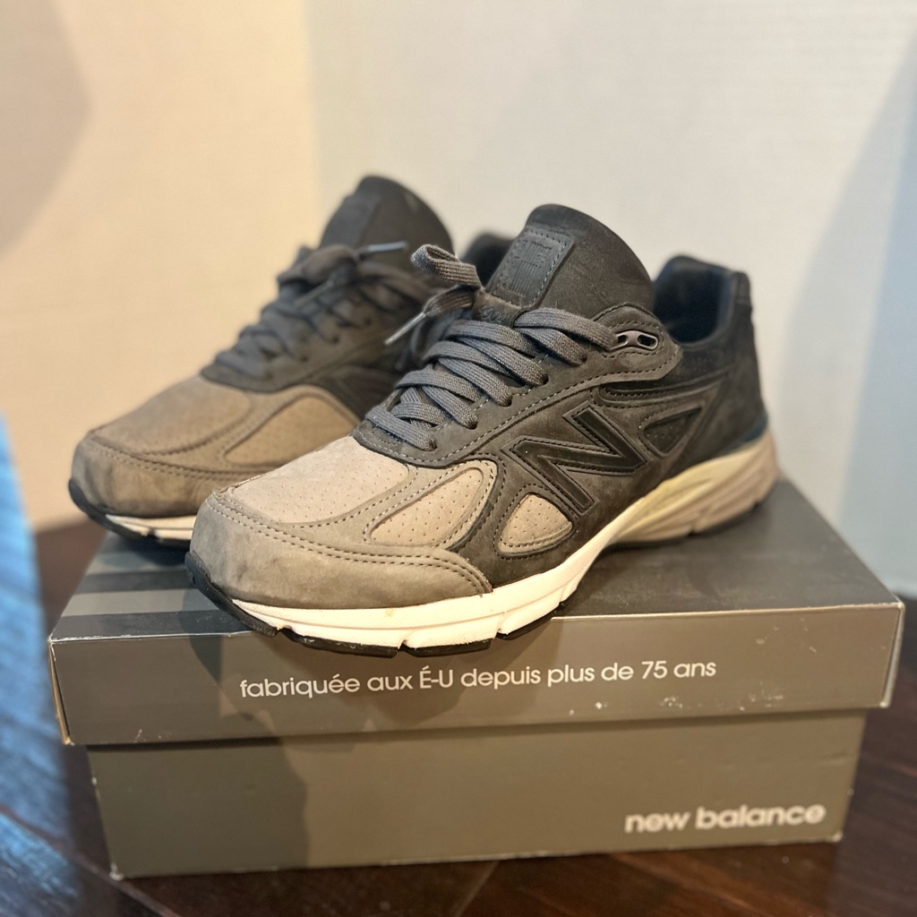 New Balance Men's Black And Tan Sneakers